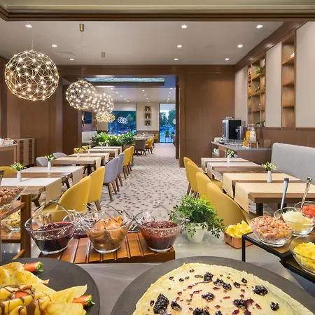 Hotel Jaegerhof 4*