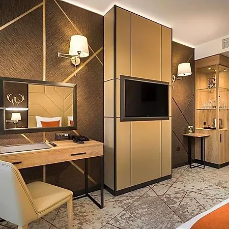 Hotel Jägerhof 4*